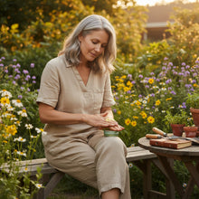 Load image into Gallery viewer, Gardener's Balm