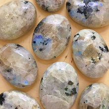 Load image into Gallery viewer, Crystal Palm Stones
